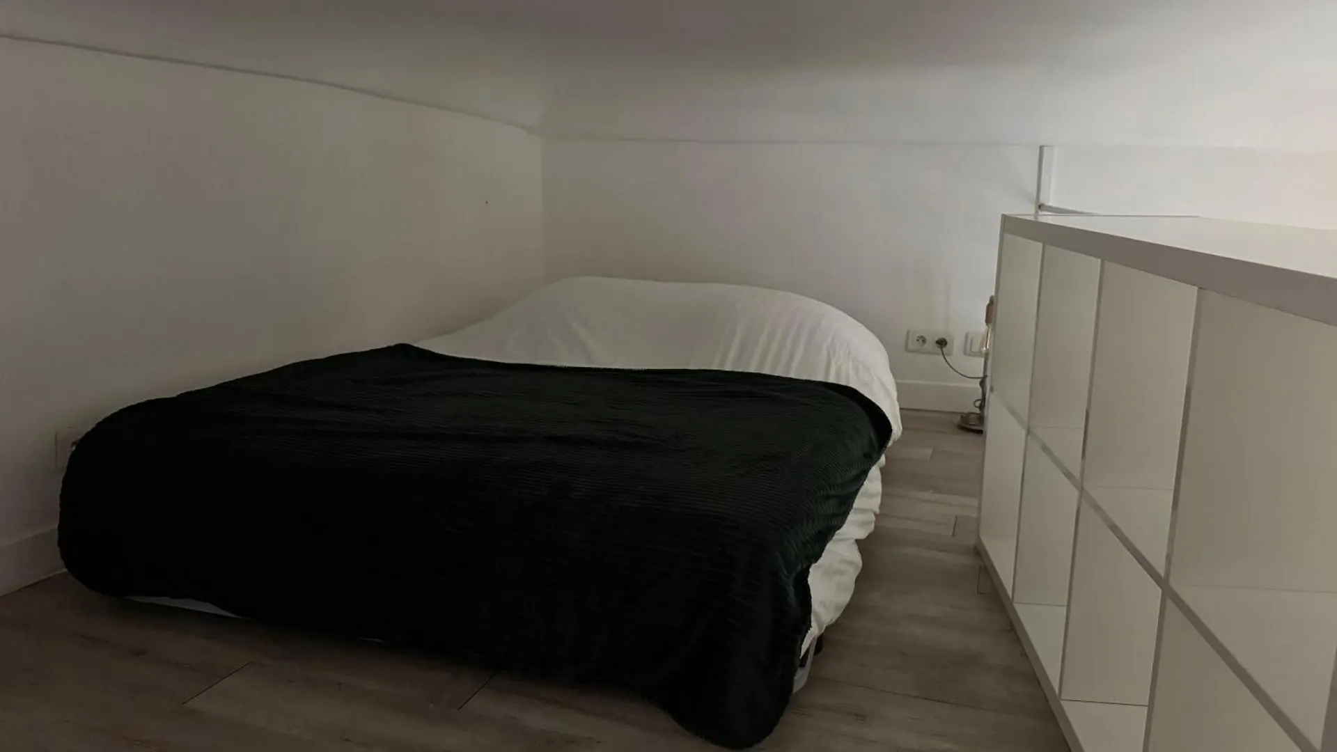 Apartament Practical Lodging Near Le Louvre Paryż
